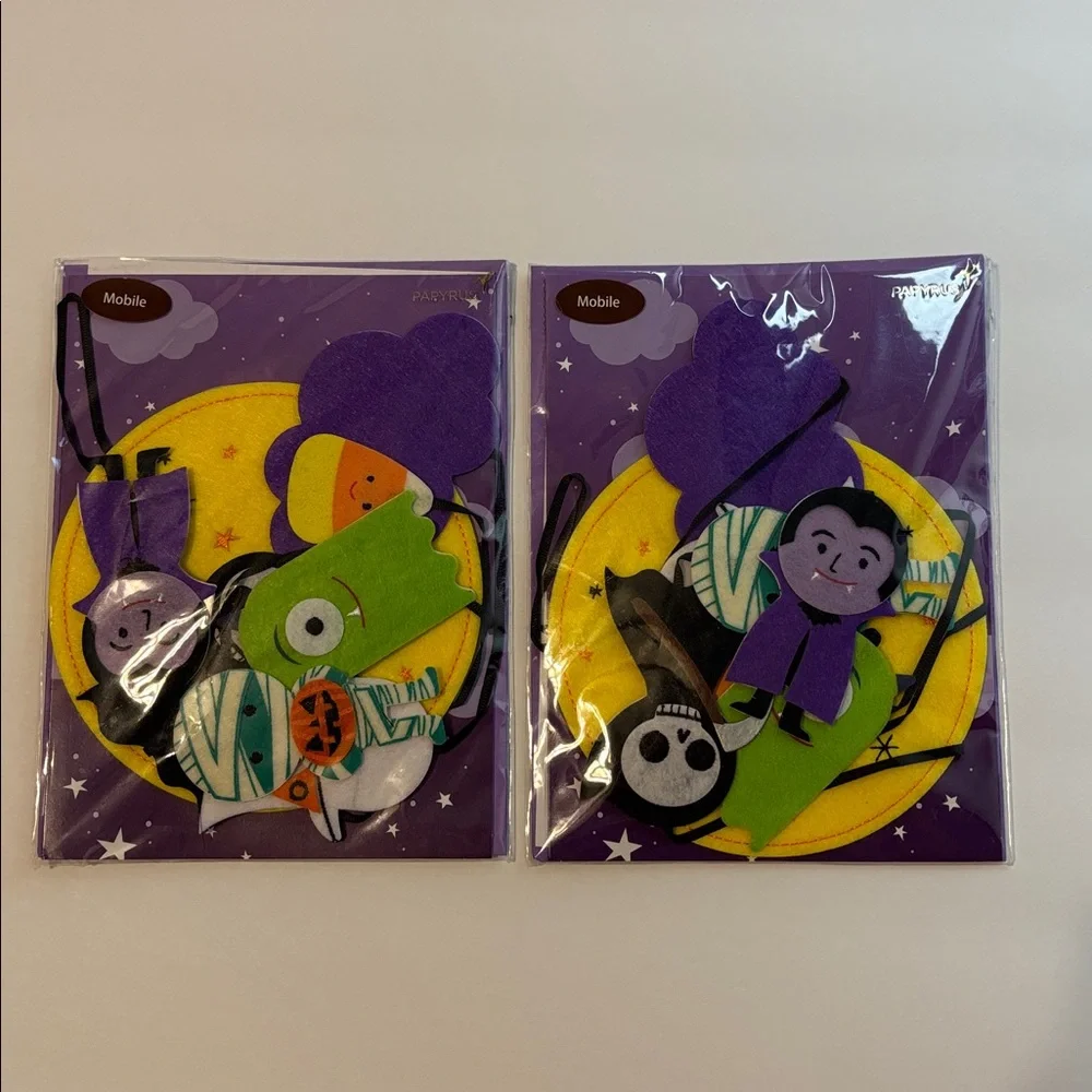 Papyrus Halloween Pop-Up Greeting Card, 2 Vampire mobile Cards, 2 Treat Bags